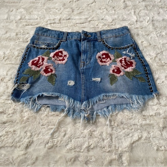 Free People Dresses & Skirts - Free People Women's Size 26 Blue Denim Embroidered Wild Rose Studded Mini Skirt
